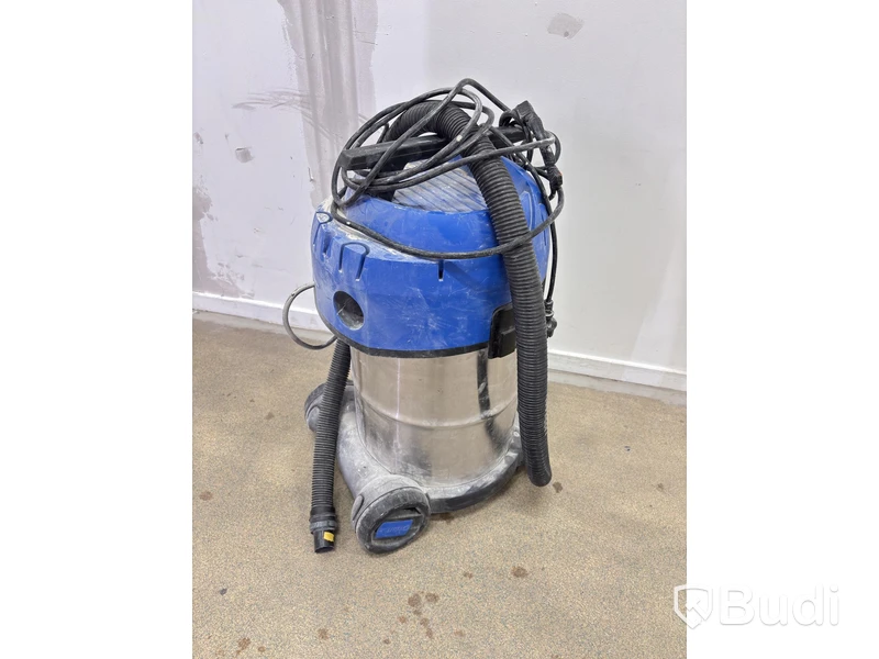 Nilfisk vacuum cleaner and Wibe ladder