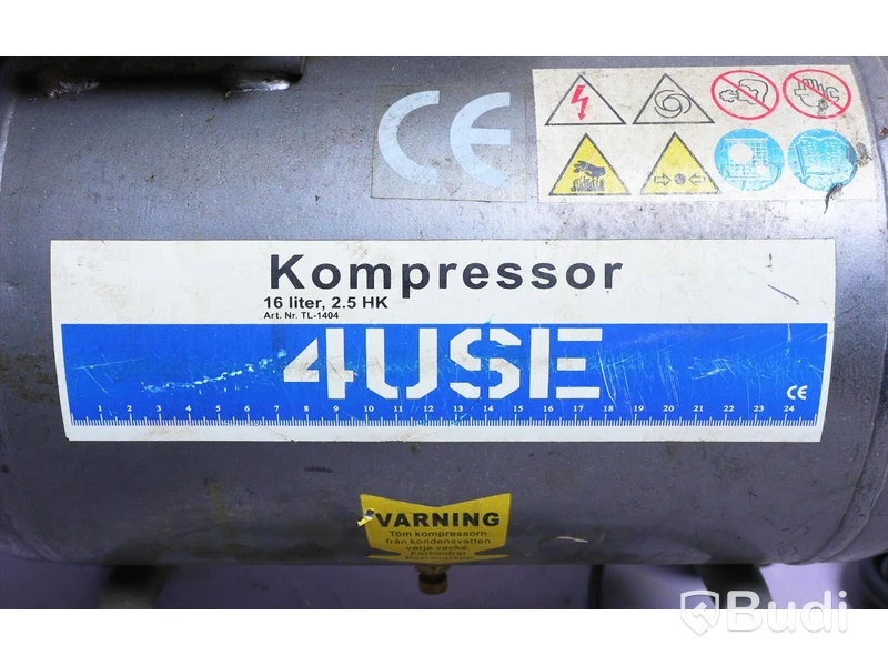 Kompressor och skarvsladd - 4USE samt sladd från Amiga