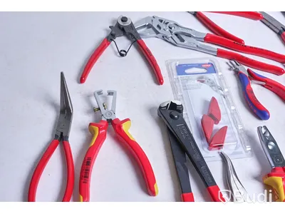 Parti med tänger - KNIPEX