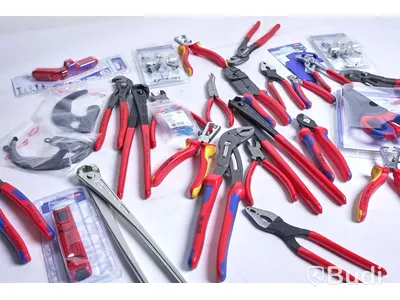 Parti med tänger och verktyg - KNIPEX