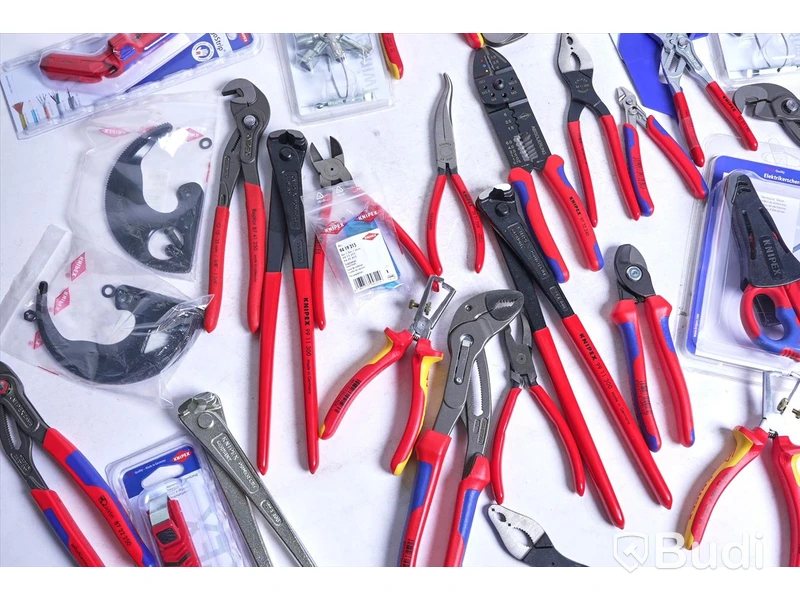 Parti med tänger och verktyg - KNIPEX