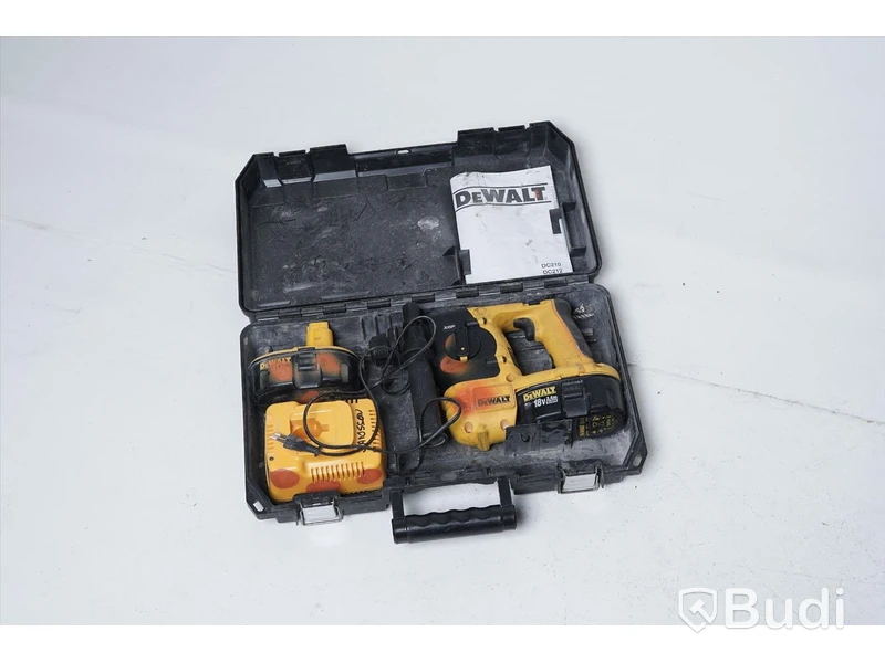 Slagborr - DeWalt DC213
