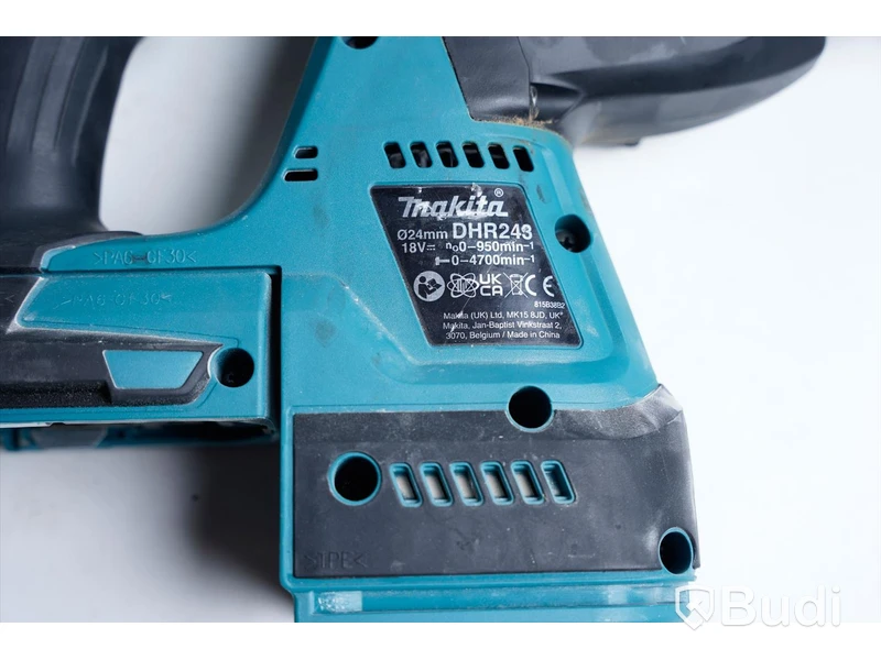 Kombihammare – Makita DHR243RTJW med Dammutsug, OBS! batteri saknas