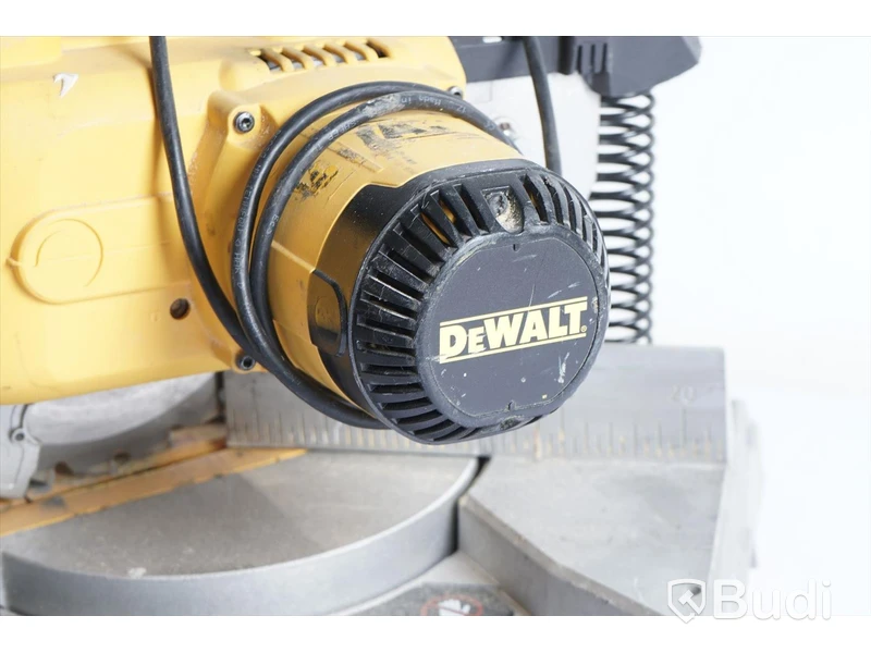 Kap- och gersåg Dewalt DWS777-Qs inkl. arbetsbänk.
