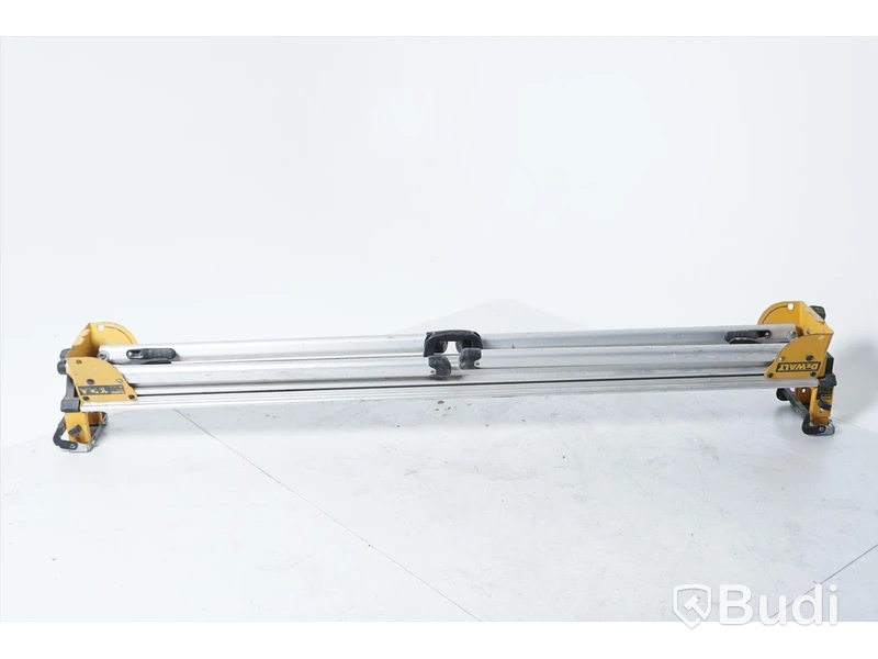 Kap- och gersåg Dewalt DWS777-Qs inkl. arbetsbänk.