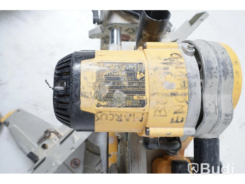 Kap- och gersåg Dewalt DW717XPS-QS, inkl. arbetsbord DE7023. Funktionstestad.