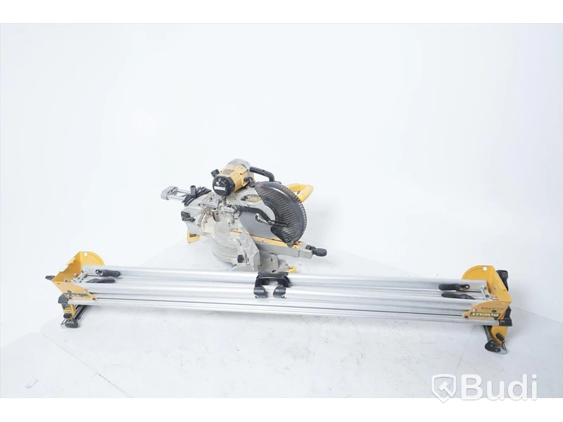 Kap- och gersåg Dewalt DW717XPS-QS, inkl. arbetsbord DE7023. Funktionstestad.