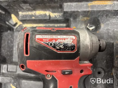 2 st. Verktyg Milwaukee, M18-serien