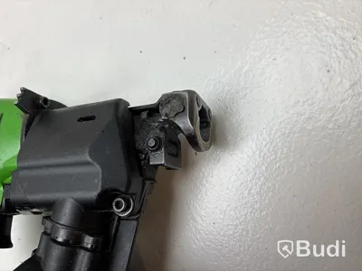 Spikpistol Esseve CRN 15/45, inkl. parti med skruv och spik