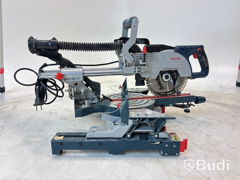 Kap- och gersåg Bosch GCM 8 SJL inkl. arbetsbord Bosch GTA 3800