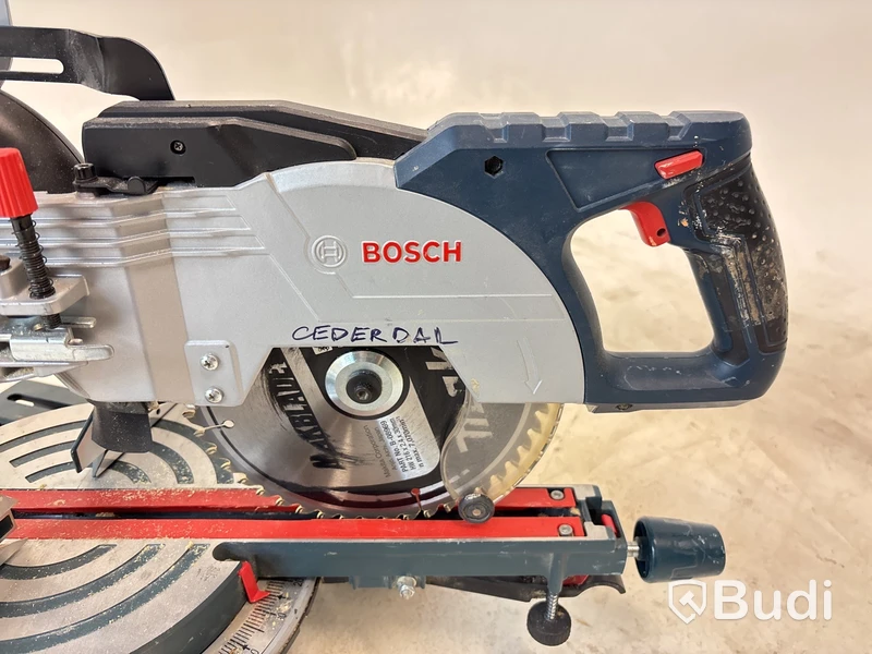 Kap- och gersåg Bosch GCM 8 SJL inkl. arbetsbord Bosch GTA 3800
