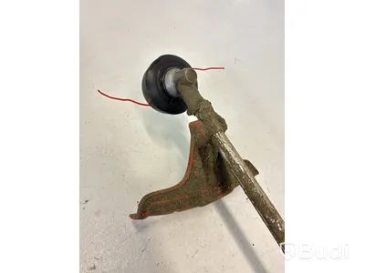 Batteridriven motorsåg och 2 st. kombinationsgrästrimmer
