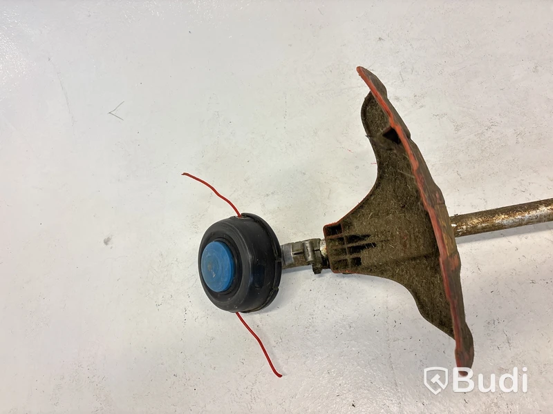 Batteridriven motorsåg och 2 st. kombinationsgrästrimmer