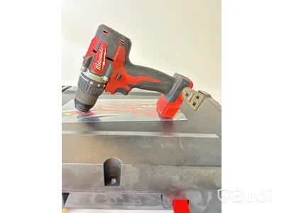 Skruvdragare Milwaukee M18 CBLDD