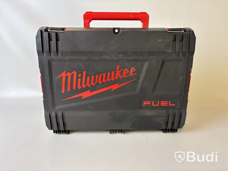 2 st. Mutterdragare Milwaukee med 2 st. batteri ock laddare
