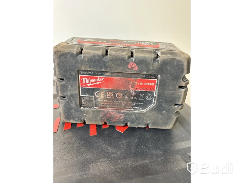 2 st. Mutterdragare Milwaukee med 2 st. batteri ock laddare