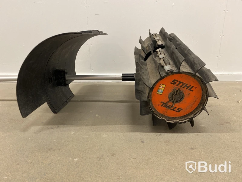 Kombimaskin Stihl KM130R inkl. sopvals
