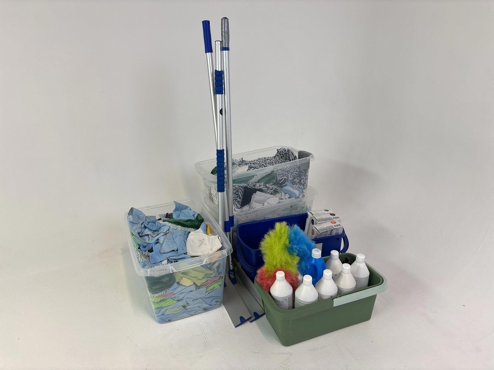 Parti med diverse städmaterial