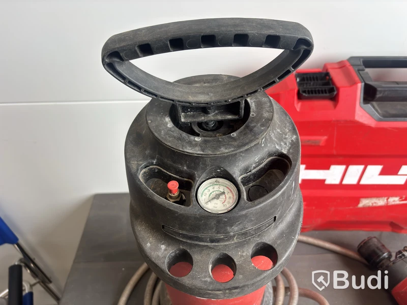 Kärnborrmaskin Hilti DD 110-W inkl vattenmatning