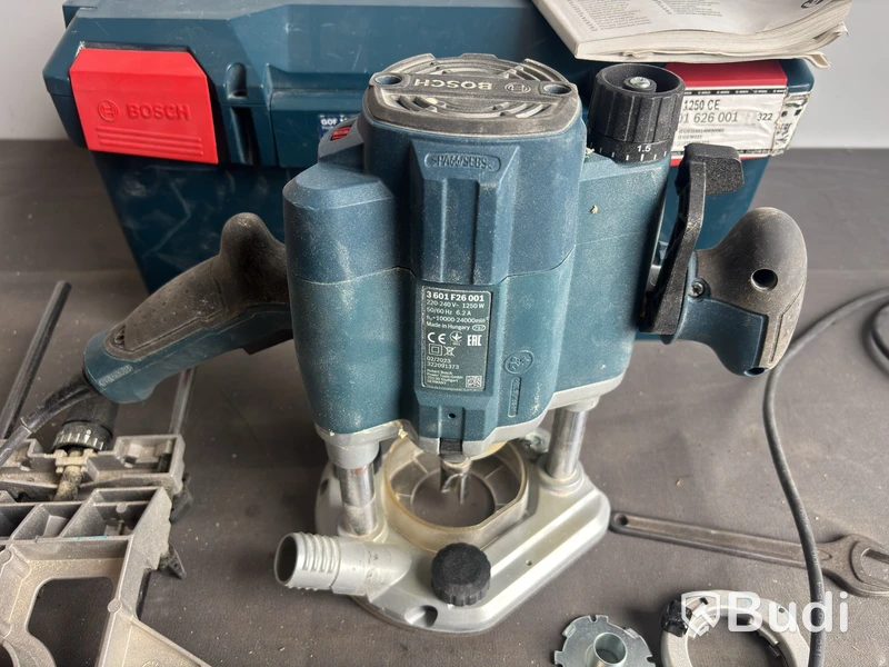 Överfräs Bosch GOF 1250 CE, 1250 W