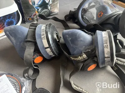 Sundström respirators, assorted