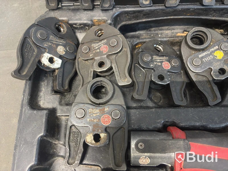 Pressverktyg Milwaukee M12 HPT, 12 V