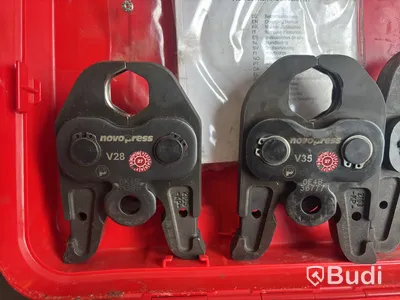 Novopress ACO203XL press tool, with battery and charger