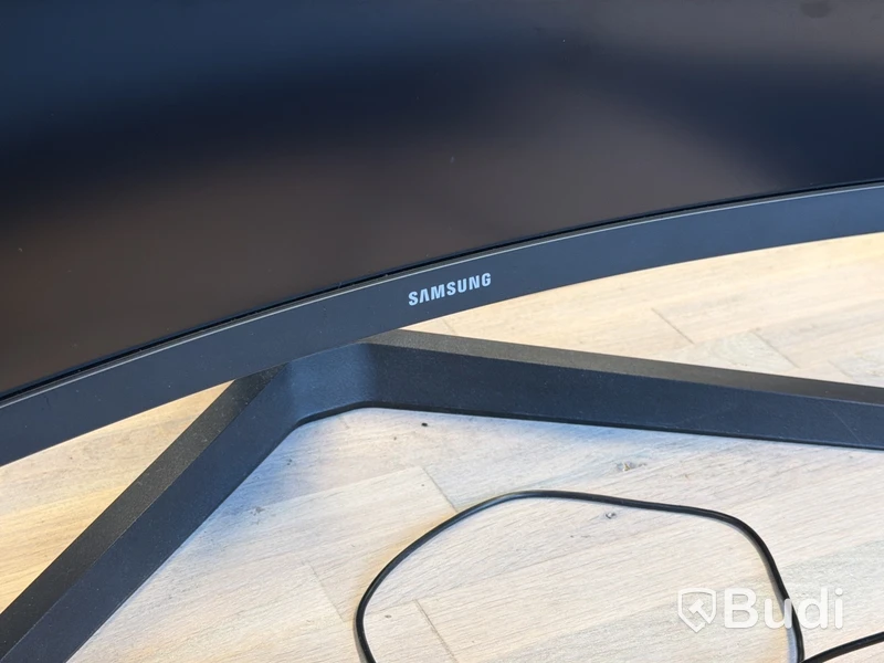 Samsung 34-tums curved datorskärm