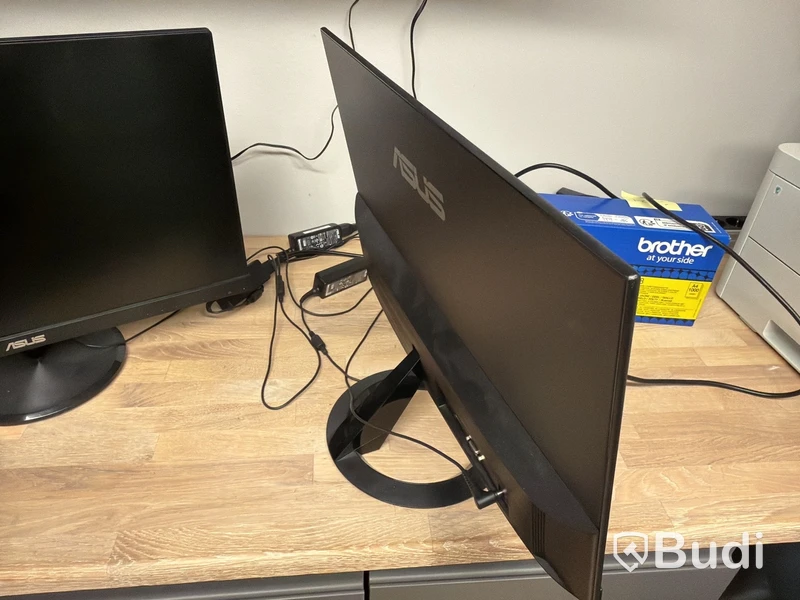 3 st Asus 23-tums datorskärmar