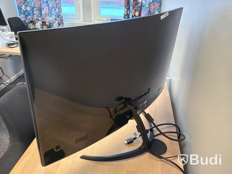 Datorskärm Mission SG 32-tum QHD curved