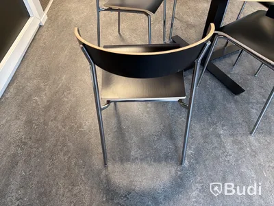Möbler bl.a Kinnarps Riff stolar (stort parti)