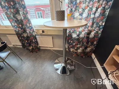 Möbler bl.a Kinnarps Riff stolar (stort parti)