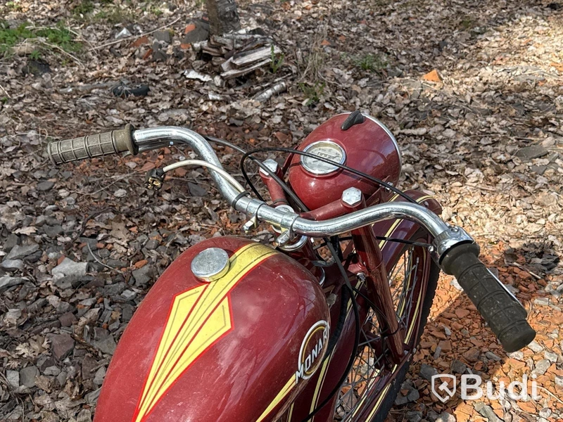 Motorcykel Monark M300 | 1830 mil | 150 cc | 1950
