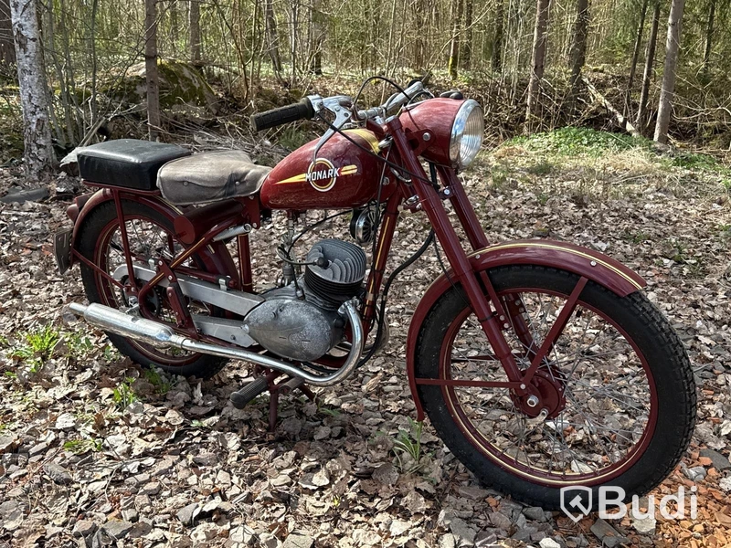 Motorcykel Monark M300 | 1830 mil | 150 cc | 1950
