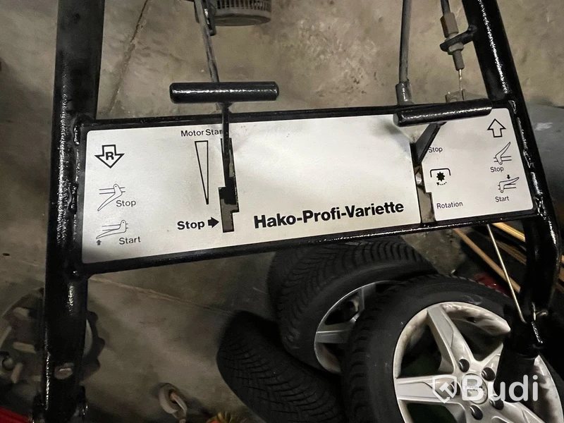 Städmaskin Hako Profi-Variette, röd