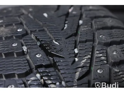 Vinterhjul Passar till Tesla Model X Nokian Hakkapeliitta 7 SUV 255/50R19 107T XL på AEZ fälg