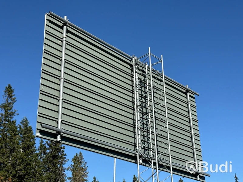 3 st skyltar med betongfundament