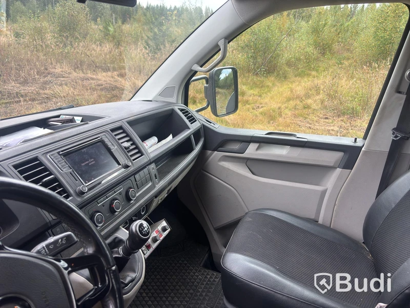 Volkswagen Transporter Chassis Double Cab Flatbed T30 2.0 TDI 4Motion -2017
