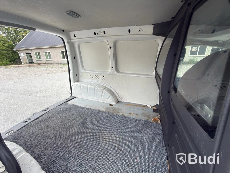 Volkswagen Caddy 1.6 TDI | 14172 mil | 2013
