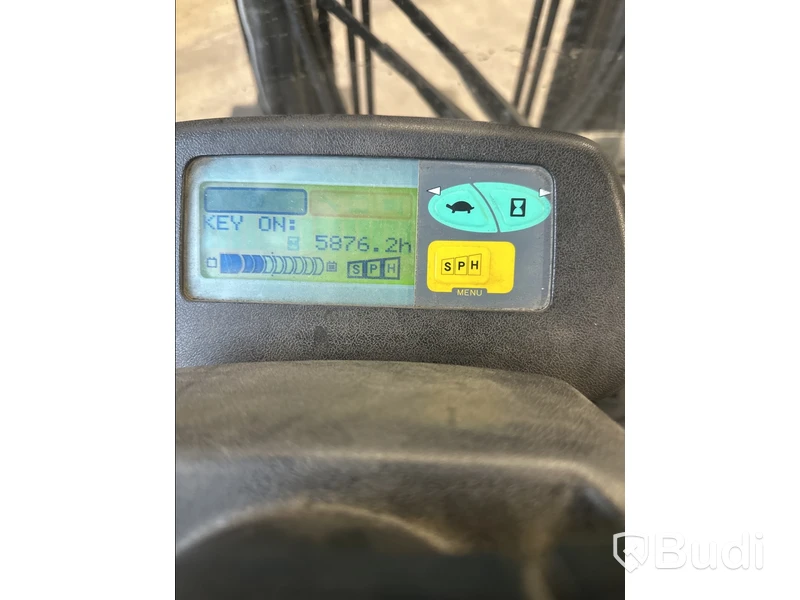 Gaffeltruck Toyota 7FBMF30, 80V, 2010 trasig bakruta, batteriet urladdat vid ankomst.