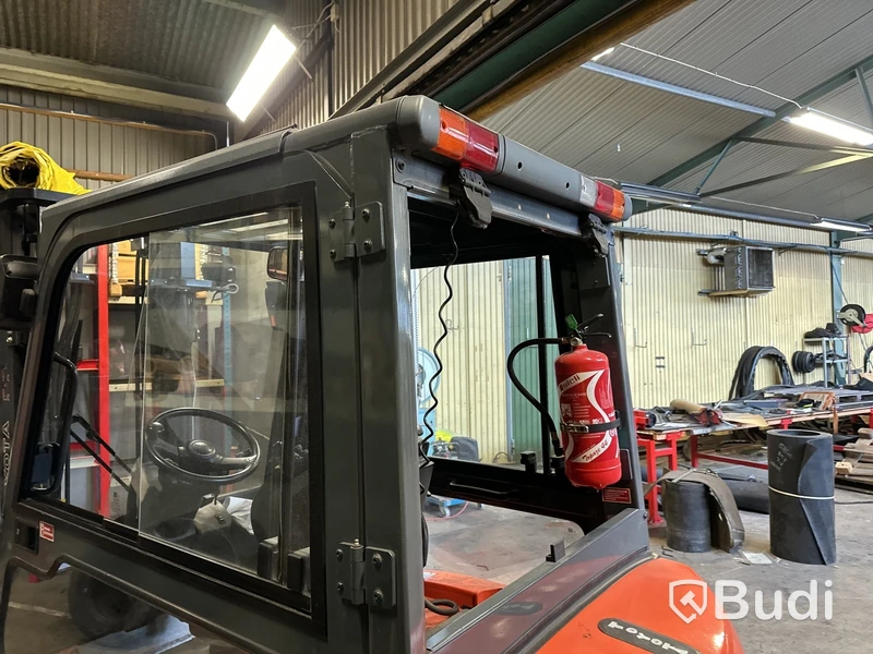 Gaffeltruck Toyota 7FBMF30, 80V, 2010 trasig bakruta, batteriet urladdat vid ankomst.