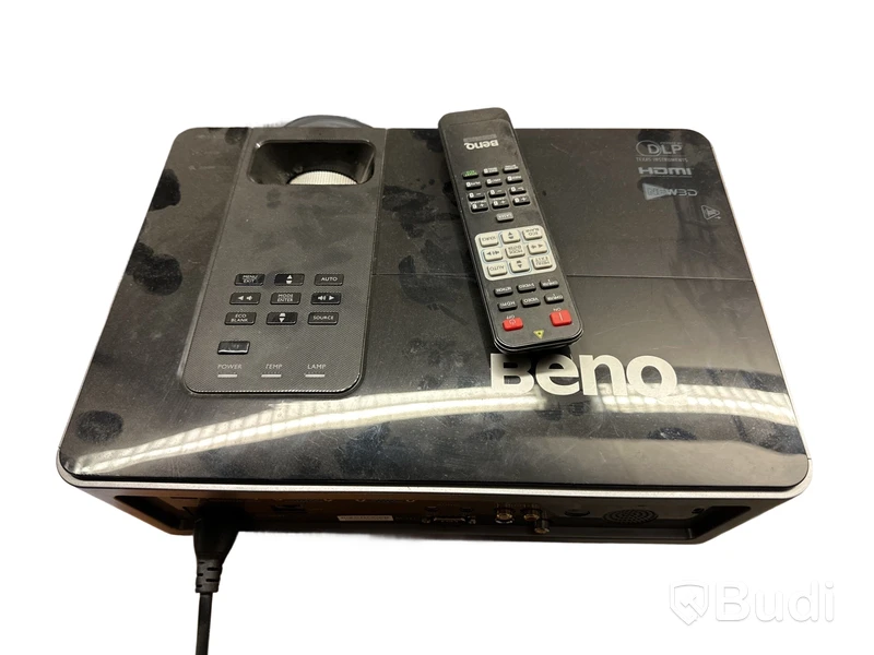 Projektor BenQ, HDMI och VGA, fjärrkontroll