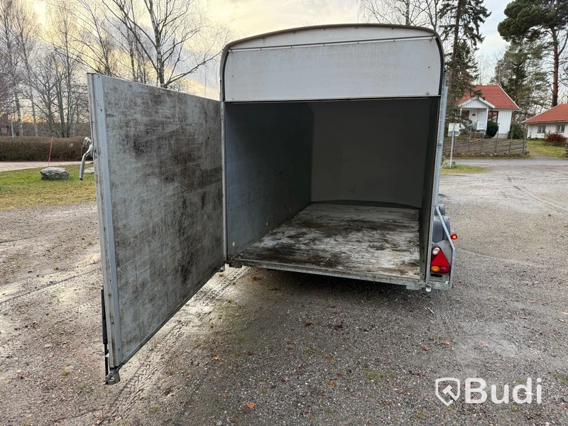Släpvagn Debon Cheval Liberte C700 -2024 2600KG