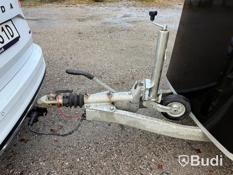 Släpvagn Debon Cheval Liberte C700 -2024 2600KG
