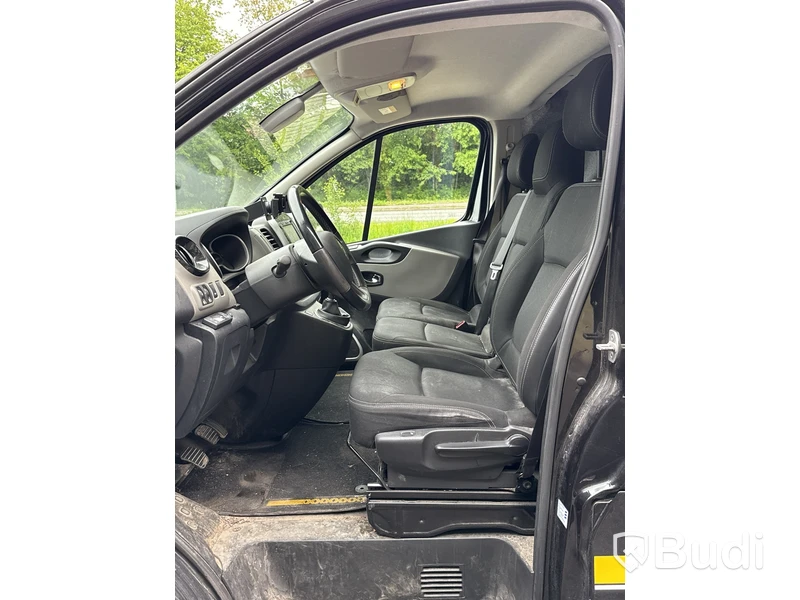 Renault Trafic 2.7t 1.6 dCi | 9990 mil | Loyds Smartfloor | 145 hk | 2018