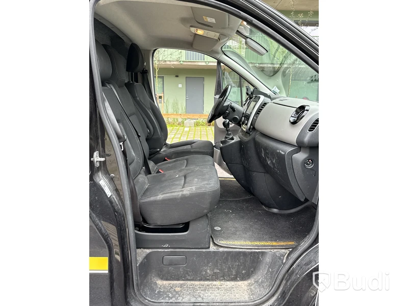 Renault Trafic 2.7t 1.6 dCi | 9990 mil | Loyds Smartfloor | 145 hk | 2018