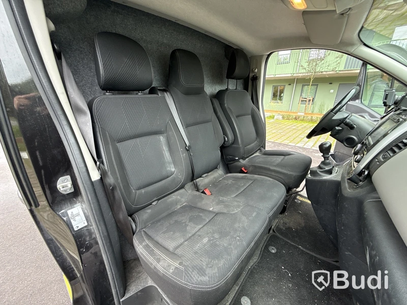 Renault Trafic 2.7t 1.6 dCi | 9990 mil | Loyds Smartfloor | 145 hk | 2018