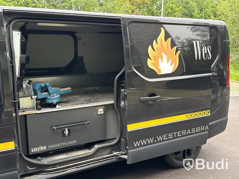 Renault Trafic 2.7t 1.6 dCi | 9990 mil | Loyds Smartfloor | 145 hk | 2018