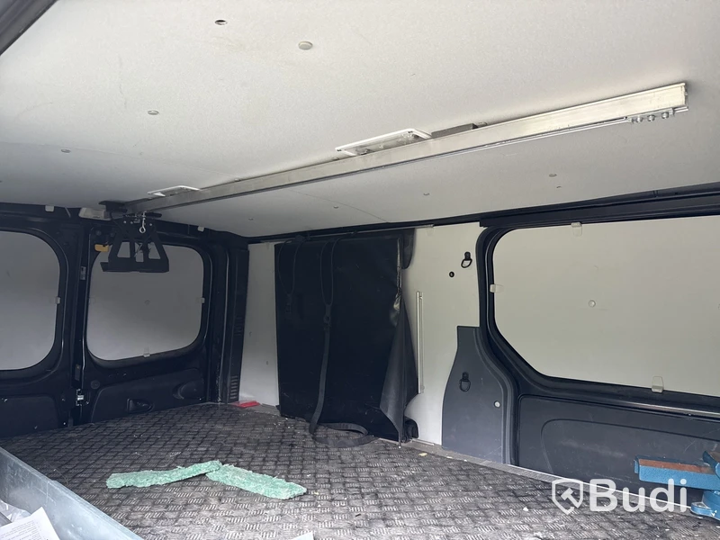 Renault Trafic 2.7t 1.6 dCi | 9990 mil | Loyds Smartfloor | 145 hk | 2018