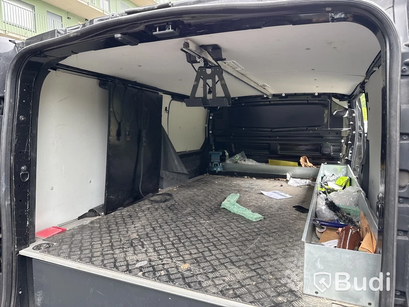 Renault Trafic 2.7t 1.6 dCi | 9990 mil | Loyds Smartfloor | 145 hk | 2018